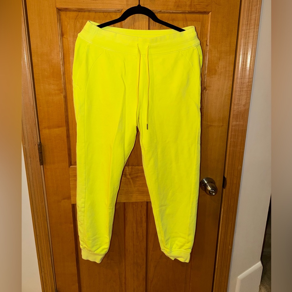 Lululemon Scuba High Rise Full length Jogger Neon Garment Highlighter Yellow 10